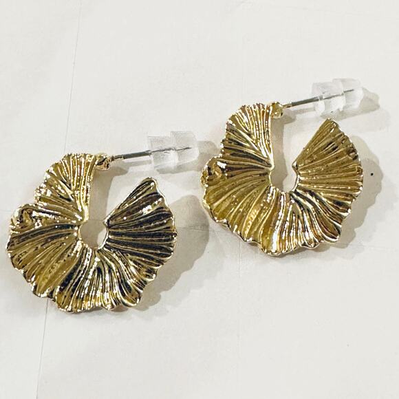 Gold Textured Hoop Earrings - Picture 1 of 1